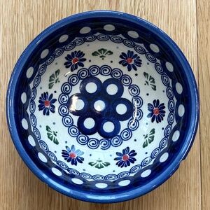 Ceramika Wiza Polish Pottery Blue Dots Swirls Flowers 5 1/8" Bowl - Chipped!